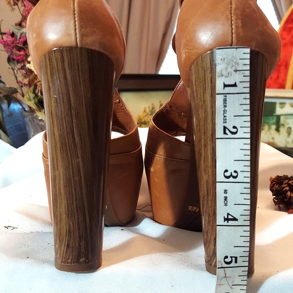 Jessica Simpson HOTTTTTTT!! Platform sandal with chunky heel - Picture 5 of 8